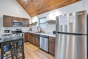 Walk to Marina: Springville Cabin w/ Fire Pit!