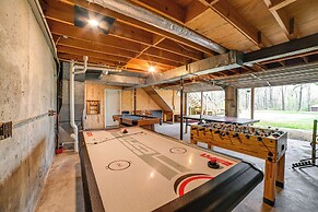 Game Room & Decks: Family Cabin in Springville!