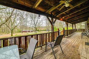 Game Room & Decks: Family Cabin in Springville!