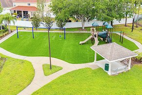 9 Mi to Apollo Beach: Riverview Getaway!