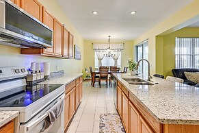 9 Mi to Apollo Beach: Riverview Getaway!