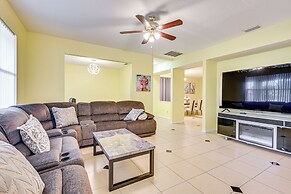 9 Mi to Apollo Beach: Riverview Getaway!