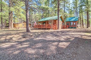 Near Hiking & Golfing: Cabin + Casita in Pinetop!