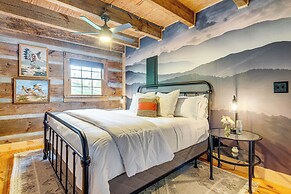 Hot Tub, Fire Pit & Creek Access: Whittier Cabin!