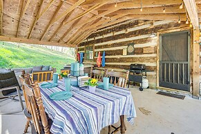 Hot Tub, Fire Pit & Creek Access: Whittier Cabin!