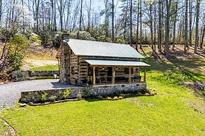 Hot Tub, Fire Pit & Creek Access: Whittier Cabin!
