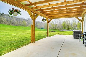 Peaceful Home w/ Patio on 30 Acres in Coxs Creek!