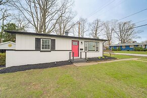 Walk to Marina: Home w/ Deck in Mentor!