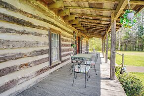 6 Mi to Scottsboro: Apt w/ Furnished Porch