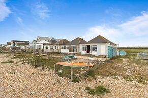 The Coastal Crab - Family-friendly Three-bed Beach House in Pevensey