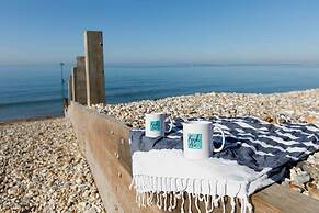 Modern 2-bed Cabin Near West Wittering Beach