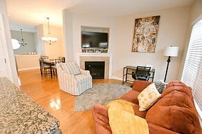 Walk to Notre Dame Spacious 3BR Townhome w Garage Family-friendly Amen