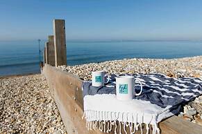 Chic Coastal Retreat - 5-min Stroll to Beach
