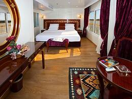 Luxury Nile Cruise Alhambra - Every Saturday Luxur to Aswan 4 Nights 5