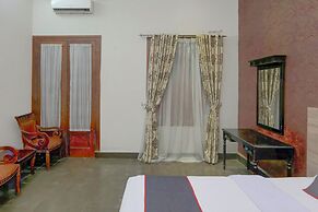 Hotel O Bogor near Kebun Raya Bogor formerly Guest House Saputra