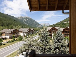 Chalet in Serre Chevalier With Family Fun