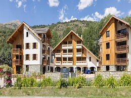 Chalet in Serre Chevalier With Family Fun