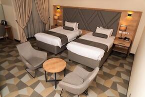 LA Hotel and SPA