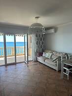 Beachfront Four bedroom Apartment