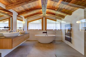 Chalet Fortuna a Jewel in Central Chamonix