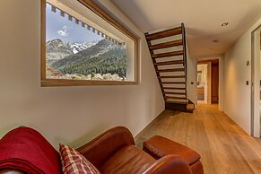 Chalet Fortuna a Jewel in Central Chamonix