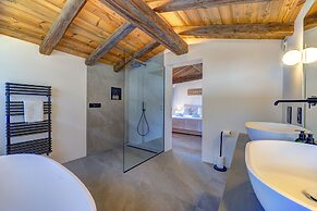 Chalet Fortuna a Jewel in Central Chamonix