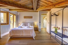 Chalet Fortuna a Jewel in Central Chamonix
