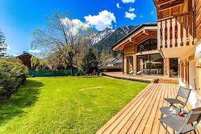 Chalet Fortuna a Jewel in Central Chamonix