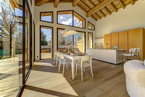 Chalet Fortuna a Jewel in Central Chamonix