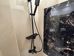 Harry Hotel Smart Hotel