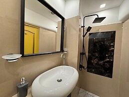 Harry Hotel Smart Hotel