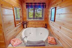 Backwoods Secluded Cabin Escape for 8 Guests