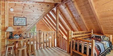 Relaxing Eagles Ridge Getaway Hot Tub