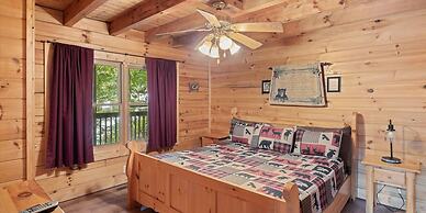 Relaxing Eagles Ridge Getaway Hot Tub