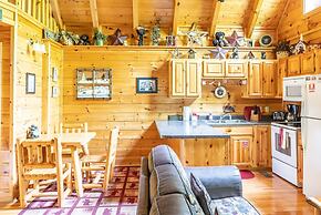 Relaxing Eagles Ridge Getaway Hot Tub