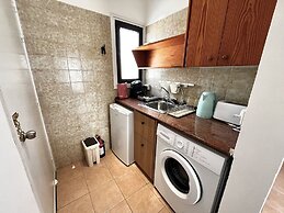 79 AN - Stay Nissi Chrysland Studio 215