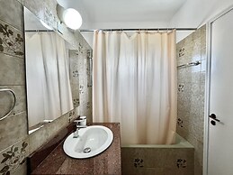 79 AN - Stay Nissi Chrysland Studio 215