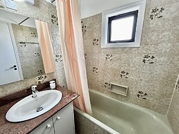 79 AN - Stay Nissi Chrysland Studio 215