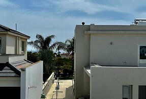 79 AN - Stay Nissi Chrysland Studio 215