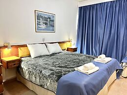 79 AN - Stay Nissi Chrysland Studio 111