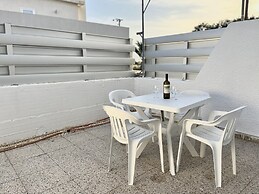 79 AN - Stay Nissi Chrysland Studio 111