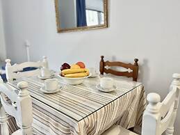 79 AN - Stay Nissi Chrysland Studio 111