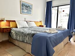 79 AN - Stay Nissi Chrysland Studio 111