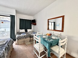 79 AN - Stay Nissi Chrysland Studio 110