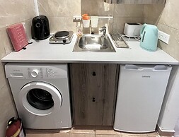 79 AN - Stay Nissi Chrysland Studio 110