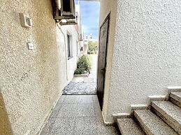 79 AN - Stay Nissi Chrysland Studio 110