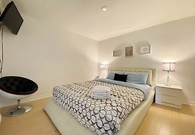 The Pearl Waterfront Estate