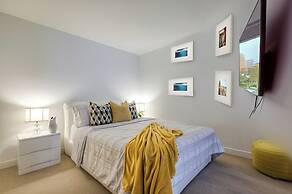 The Pearl Waterfront Estate