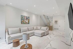 The Pearl Waterfront Estate