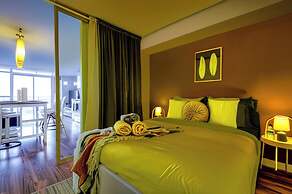 The Pearl Waterfront Estate